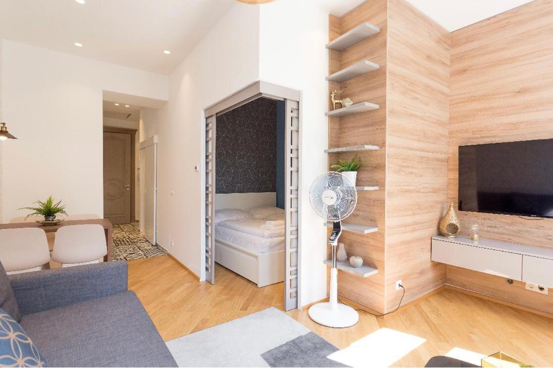 Zeus Design Apartments Schoenbrunn Виена Екстериор снимка